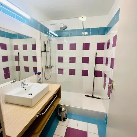 Le Vallon Du Roi Apartment *
